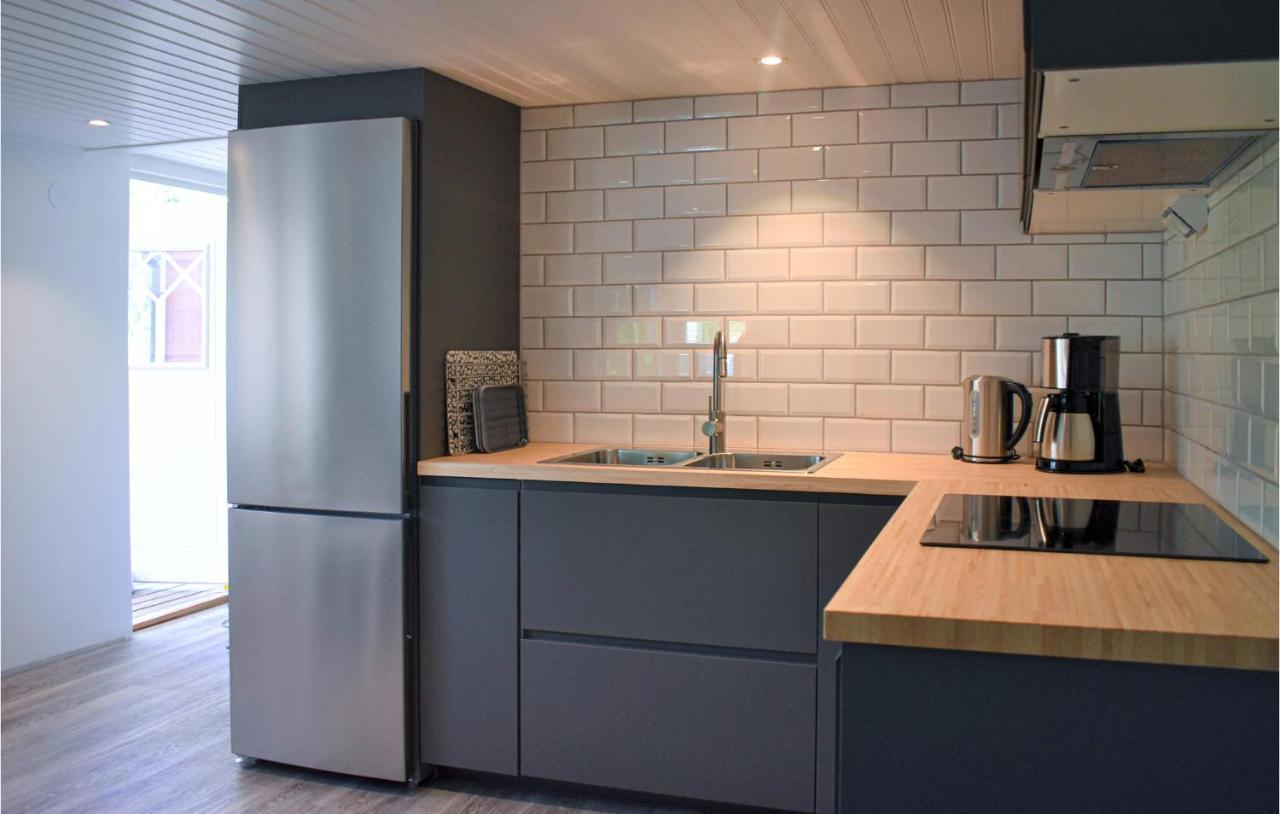 2 Bedroom Amazing Home In Fjaelkinge מראה חיצוני תמונה